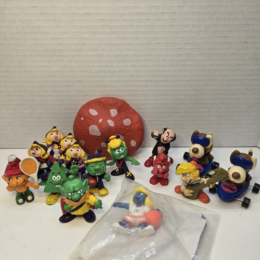Vintage 1980s‎ Toy Lot 16 Pc Hershey Smurfs McDonald's Astroniks Hong Kong